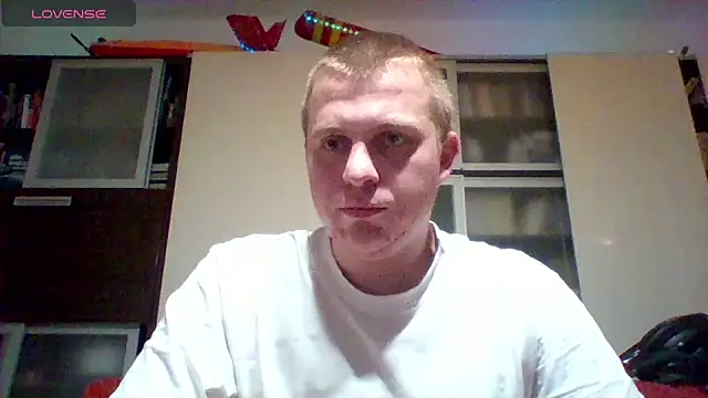 Matttthees online show from 12-04-25, 08:39