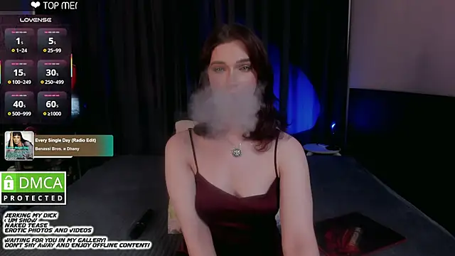 Lee Loo online show from 09-09-25, 02:38