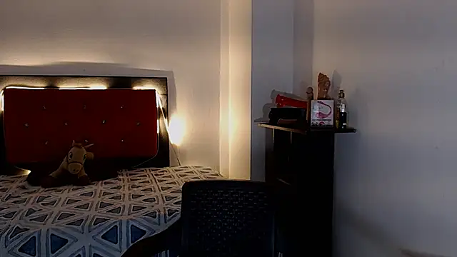 Snapshot of sofiaxdollxxx chatting on 10-06-25, 08:17 sofiaxdollxxx online show from 10-06-25, 08:17