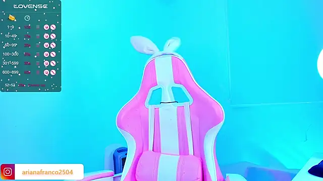 Snapshot of Ariana_f chatting on 01-24-25, 05:11 Ariana f online show from 01-24-25, 05:11