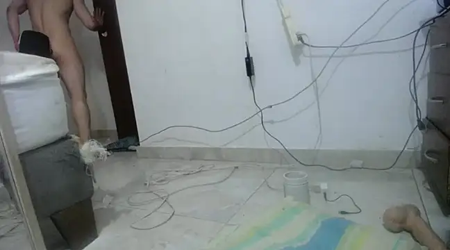 Snapshot of angellsexx20 chatting on 02-04-25, 02:43 angellsexx20 online show from 02-04-25, 02:43