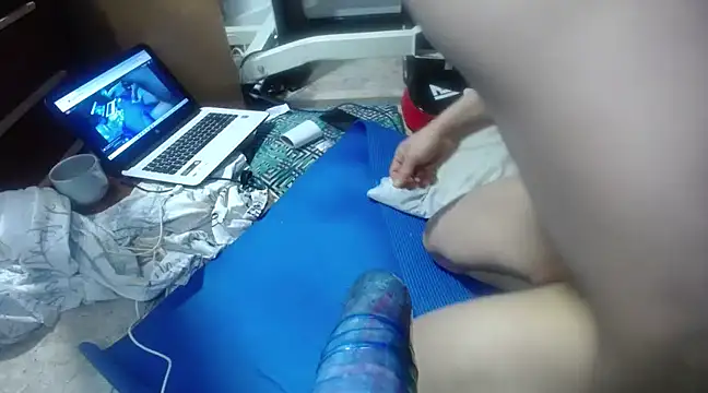 Snapshot of angellsexx20 chatting on 02-28-25, 06:54 angellsexx20 online show from 02-28-25, 06:54