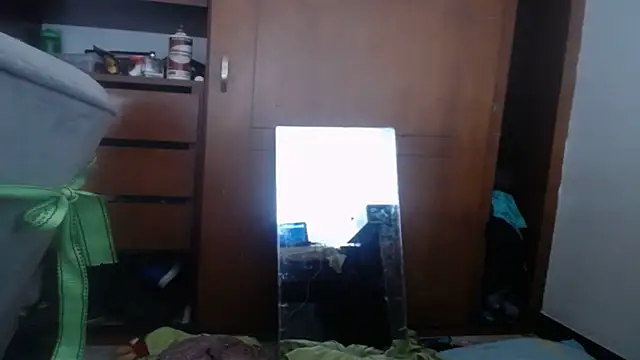 Snapshot of angellsexx20 chatting on 10-25-25, 06:57 angellsexx20 online show from 10-25-25, 06:57