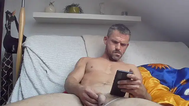 Cambitchboy online show from 09-30-25, 01:38