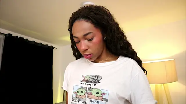 Snapshot of Valeriestyle chatting on 10-03-25, 04:09 Valeriestyle online show from 10-03-25, 04:09