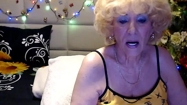 HappyWomanOn online show from 05-21-26, 06:31