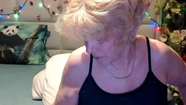 HappyWomanOn online show from 06-06-26, 09:03