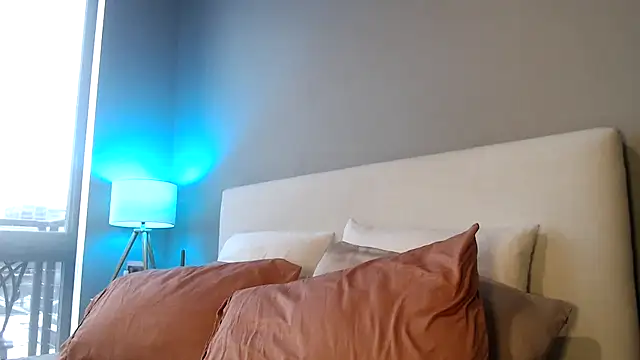 Snapshot of _sloane chatting on 12-14-24, 09:56  sloane online show from 12-14-24, 09:56