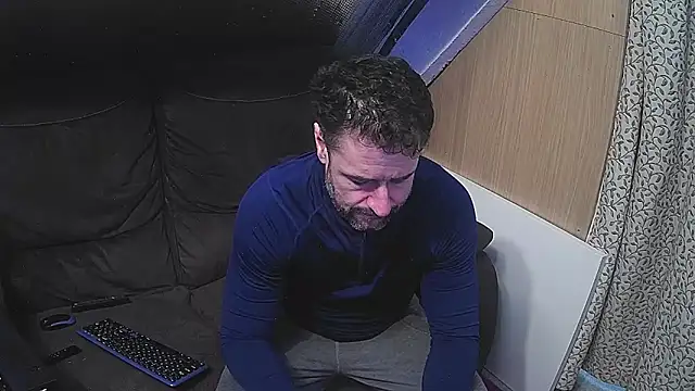 rob2810 online show from 02-26-25, 06:43