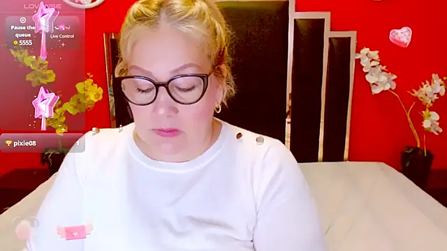 Nayla Garner online show from 02-16-25, 03:38