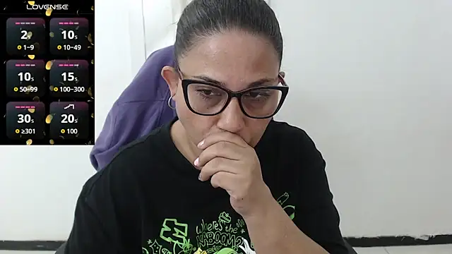 Katha Marck online show from 12-14-25, 12:43