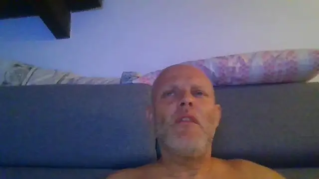 davigochi77bcn online show from 10-03-25, 09:34