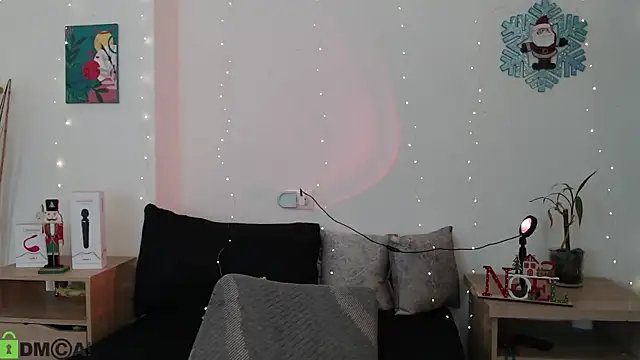 Snapshot of lairenbabe chatting on 12-14-25, 11:37 lairenbabe online show from 12-14-25, 11:37