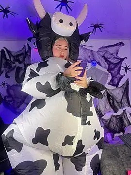 Irisweet  online show from 10-29-25, 10:33