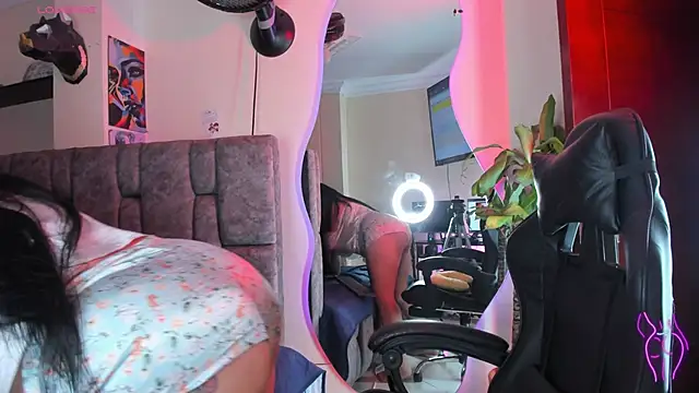 danielasexya1 online show from 09-28-25, 04:07