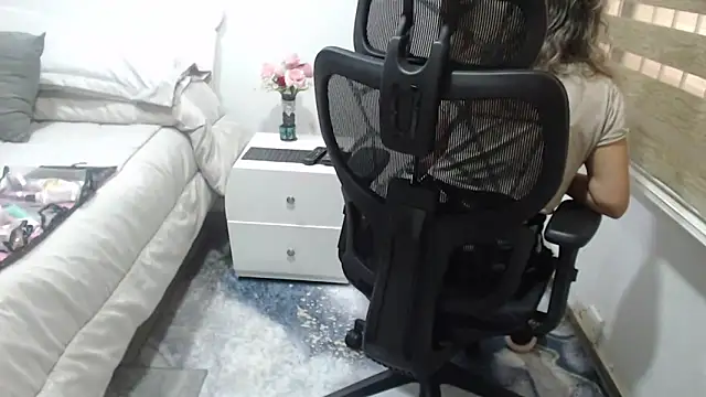 jesy hot online show from 03-19-26, 06:23