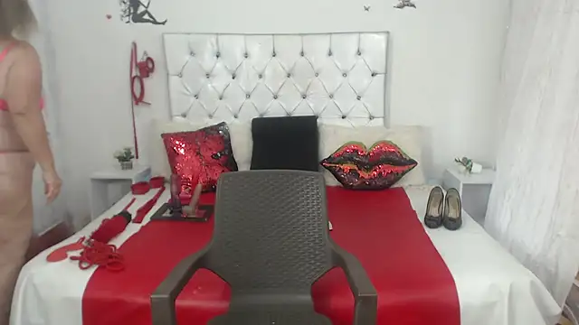 Sweetbigcatt online show from 05-31-26, 06:09