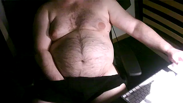 Snapshot of sr4343 chatting on 01-31-25, 09:37 sr4343 online show from 01-31-25, 09:37