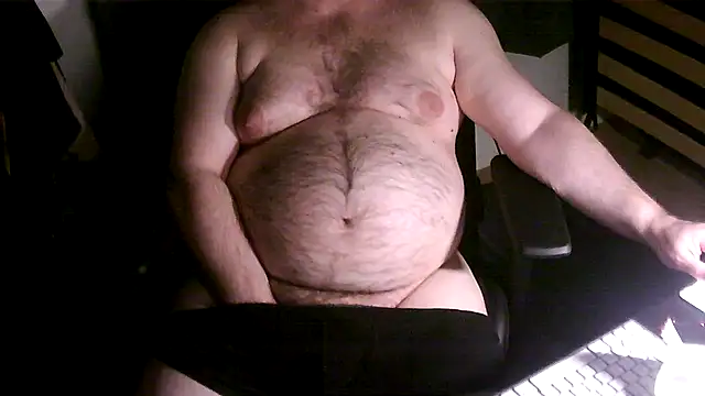 Snapshot of sr4343 chatting on 02-01-25, 10:23 sr4343 online show from 02-01-25, 10:23