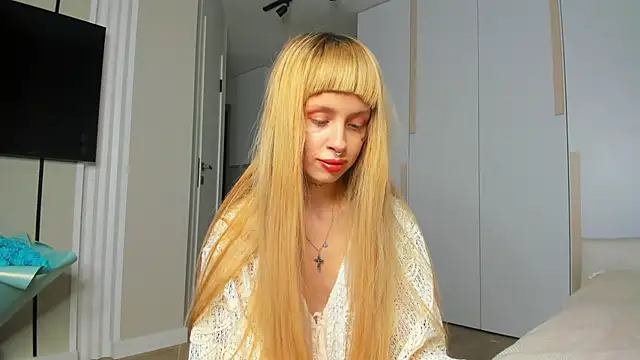 FlowerOfSin2001 online show from 04-28-26, 05:18