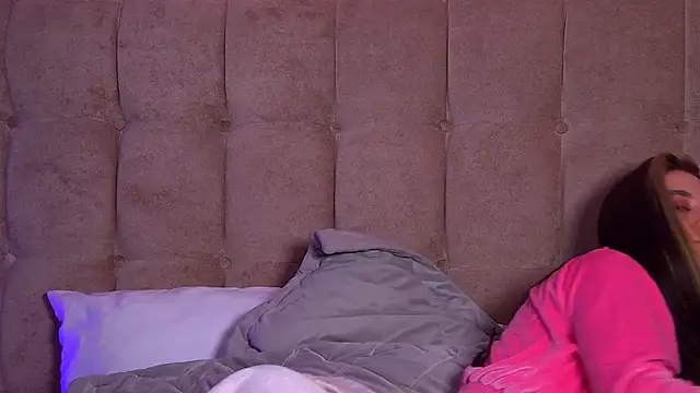 RachelSimpson online show from 02-07-25, 04:37