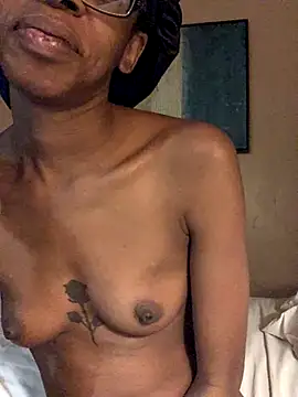 Snapshot of Jasmine_FullsShine chatting on 11-22-25, 10:25 Jasmine FullsShine online show from 11-22-25, 10:25