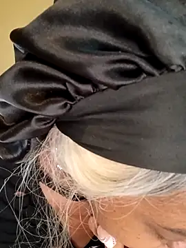 Jasmine FullsShine online show from 04-22-26, 02:18