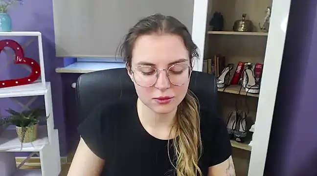 Zoey Erotic online show from 12-30-24, 09:16