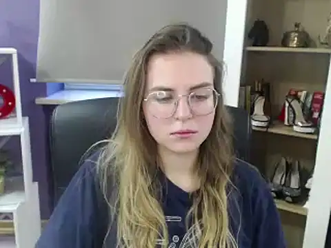 Zoey Erotic online show from 01-02-25, 08:39