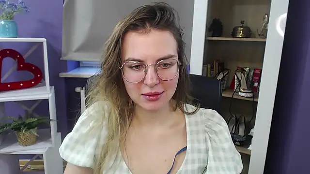 Zoey Erotic online show from 01-07-25, 08:56