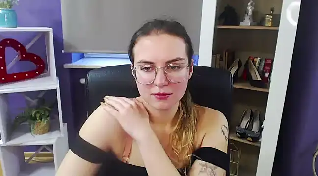 Zoey Erotic online show from 01-28-25, 08:57