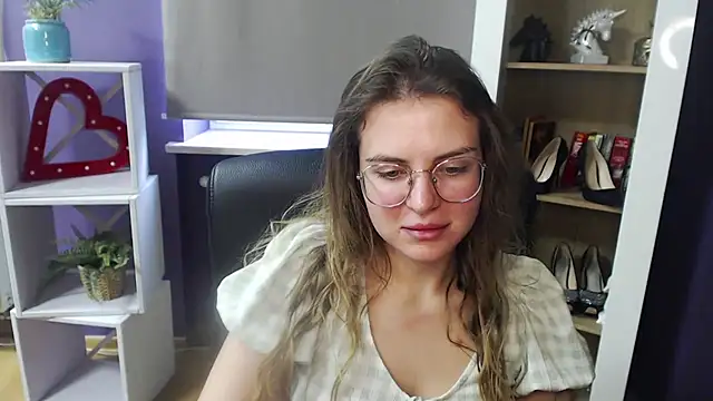 Zoey Erotic online show from 02-18-25, 08:38