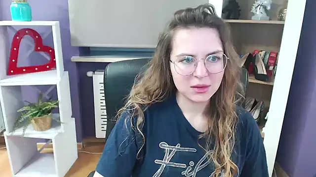 Zoey Erotic online show from 02-28-25, 05:37