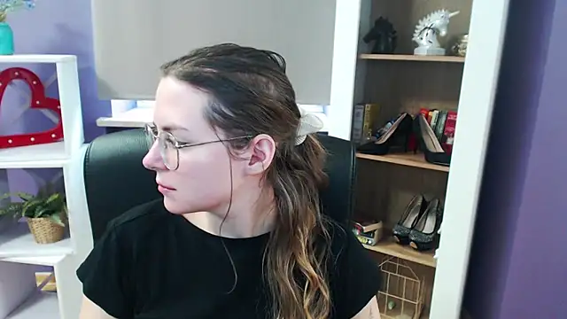 Zoey Erotic online show from 03-04-25, 09:07