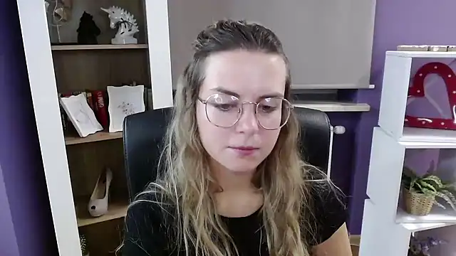 Zoey Erotic online show from 10-07-25, 04:31