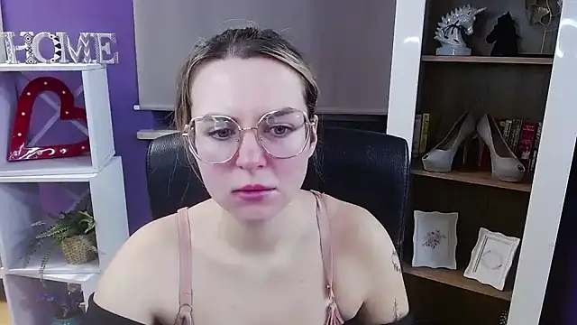 Zoey Erotic online show from 01-09-26, 05:32