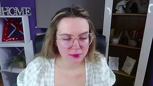 Zoey Erotic online show from 01-12-26, 05:34