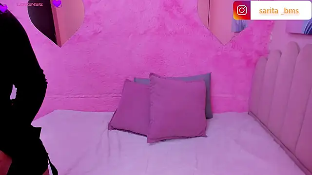 Snapshot of Sariitaa_ chatting on 01-12-25, 12:01 Sariitaa  online show from 01-12-25, 12:01