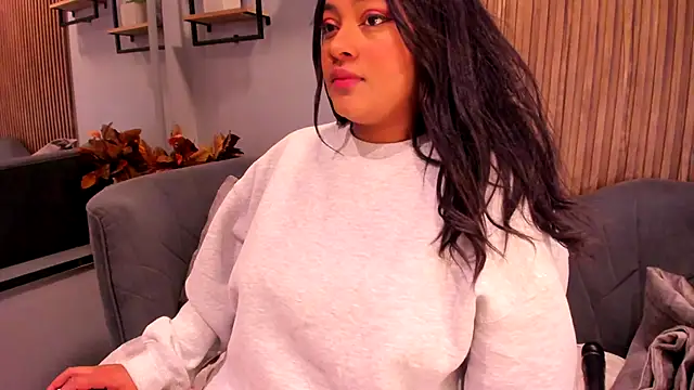 Snapshot of Sariitaa_ chatting on 10-16-25, 03:24 Sariitaa  online show from 10-16-25, 03:24