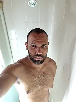 Snapshot of anthonylatynxd chatting on 01-28-25, 10:01 anthonylatynxd online show from 01-28-25, 10:01