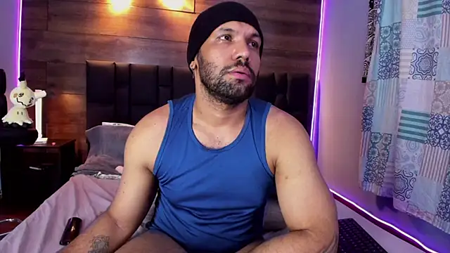 Snapshot of anthonylatynxd chatting on 02-01-25, 08:39 anthonylatynxd online show from 02-01-25, 08:39