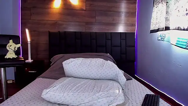 Snapshot of anthonylatynxd chatting on 02-21-25, 09:11 anthonylatynxd online show from 02-21-25, 09:11