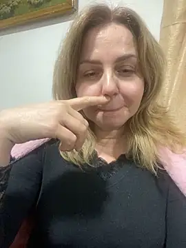 Cute sun online show from 03-02-26, 07:43