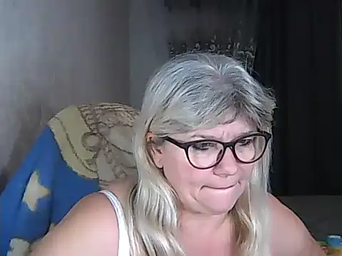 Snapshot of Diana_49 chatting on 11-10-25, 10:47 Diana 49 online show from 11-10-25, 10:47