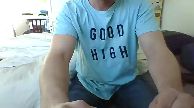 Snapshot of MmaxX004 chatting on 02-26-25, 08:26 MmaxX004 online show from 02-26-25, 08:26