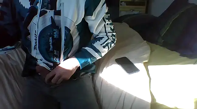 Snapshot of MmaxX004 chatting on 03-05-25, 01:06 MmaxX004 online show from 03-05-25, 01:06