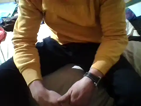 Snapshot of MmaxX004 chatting on 03-20-25, 12:19 MmaxX004 online show from 03-20-25, 12:19