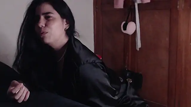 sex mia online show from 12-17-25, 11:33