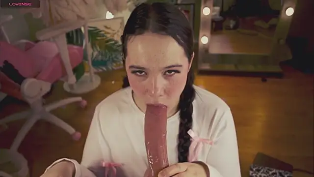 Chery Lady22 online show from 02-14-25, 05:09