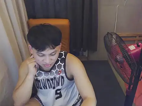 Snapshot of princeJayX chatting on 05-21-26, 02:40 princeJayX online show from 05-21-26, 02:40